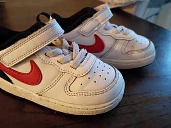 Nikes 7c