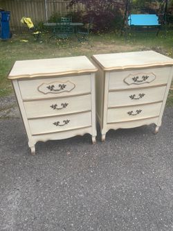 2 French Provincial Nightstands / small dresser ( excellent condition