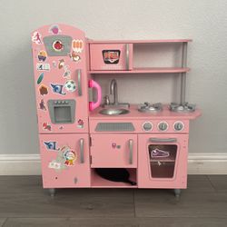 Little Girls Kitchen