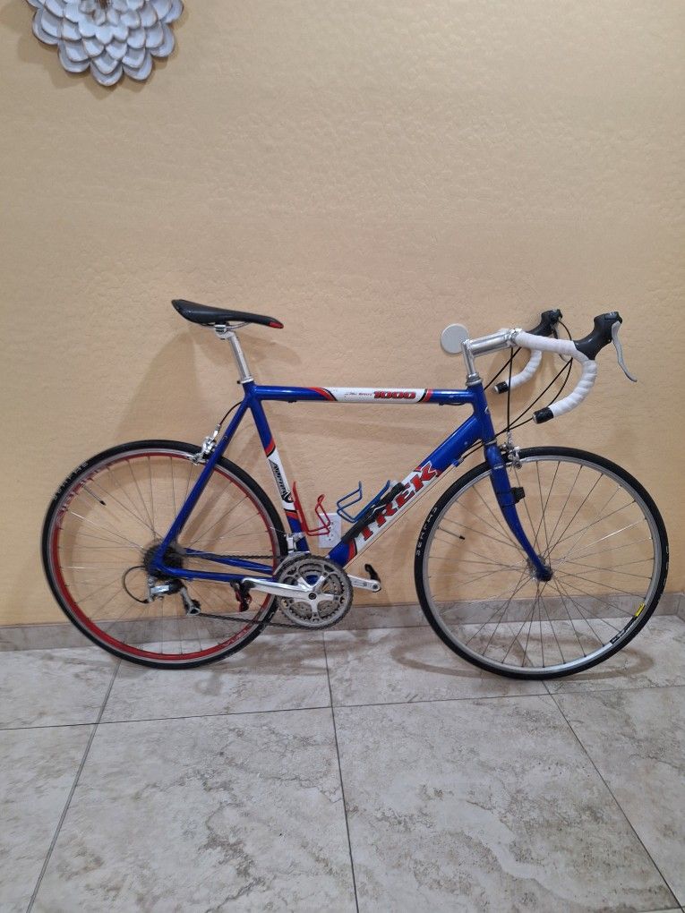 TREK ROAD BIKE 58 CM 9 X 3 SPEED ROAD BIKE 
