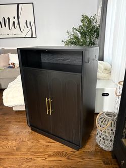 BRAND NEW Storage Cabinet