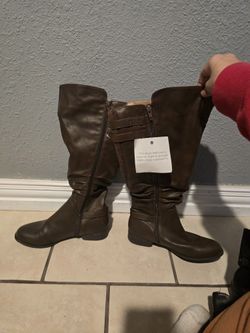 Womens brown boots size 7