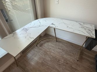 L-Shaped Computer Desk