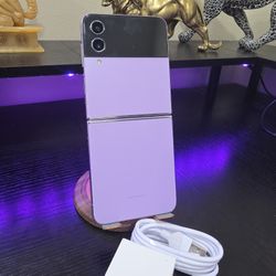 Unlocked Samsung Galaxy Zflip 4