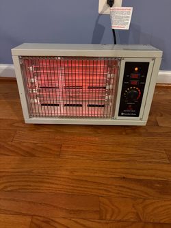 Space heater. Like new. Works perfectly. Great quality.