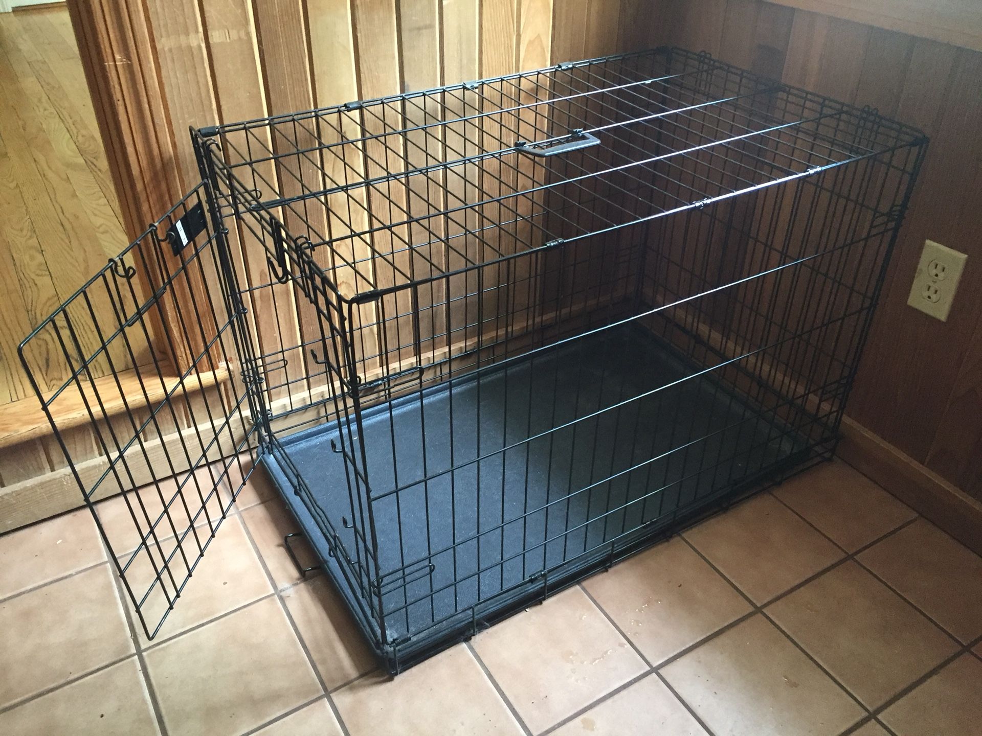 Medium dog hotsell crate for sale
