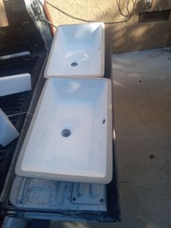 Undermount Lavatory