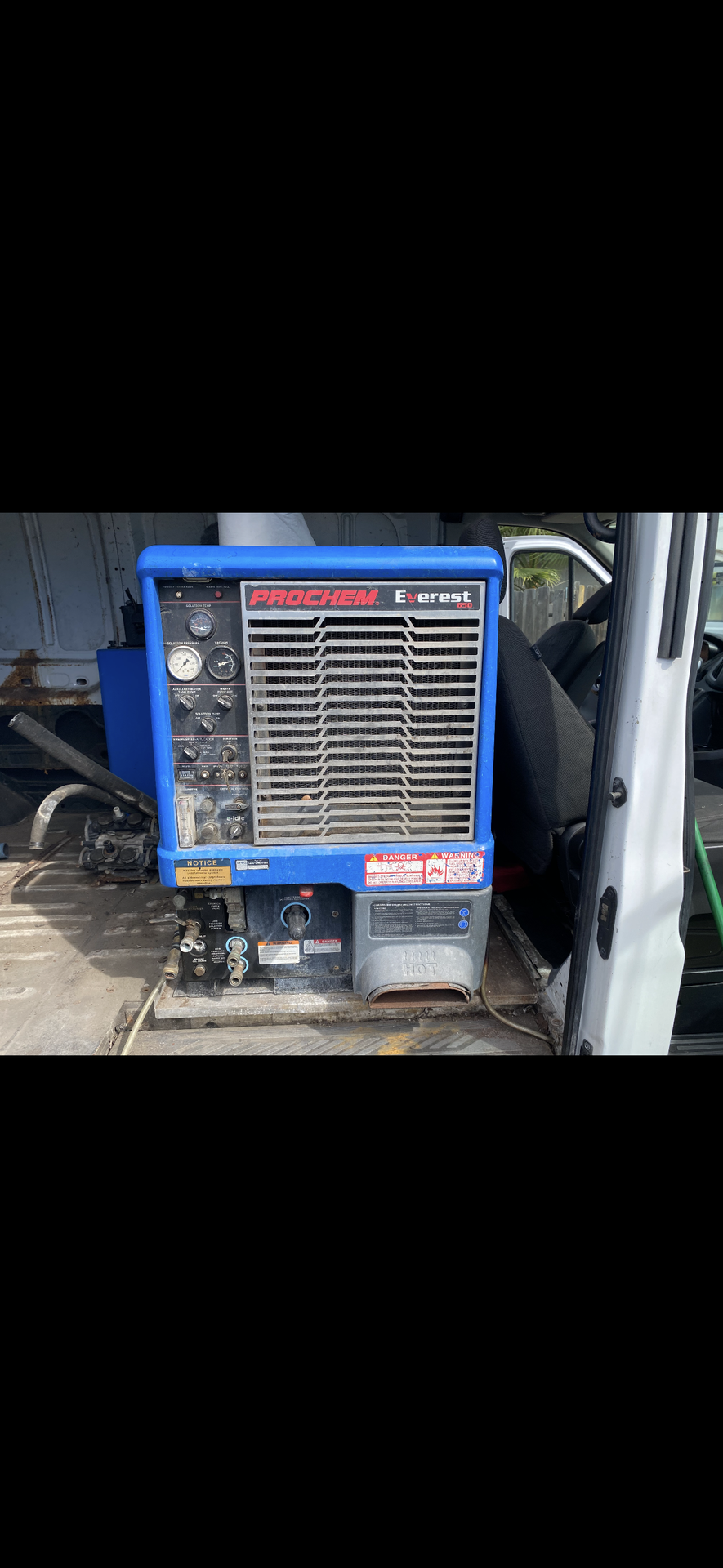 Carpet cleaning machine and equipment ,