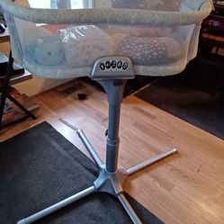 Halo Bassinet And Walkers