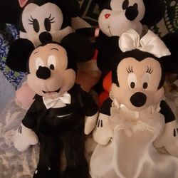 M&M Plush Set Of 4 $25.00 (Serious Buyers Pls) First Come First Served Obo Cash Only 