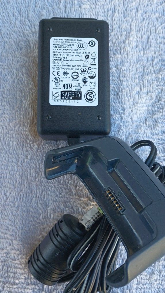 Intermec CN50/CN51 handheld scanner charging cradle AE37