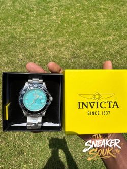 New Invicta Pro Diver 242395 Turquoise Dial Watch
