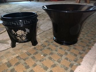 2 1920s black depression glass vases