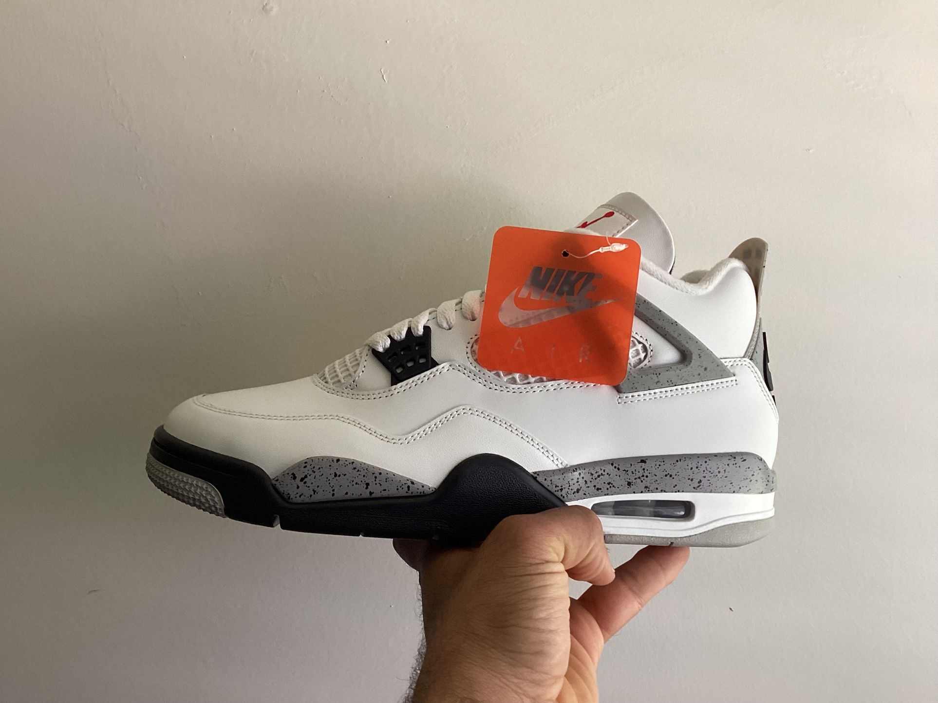 Jordan 4 White Cement