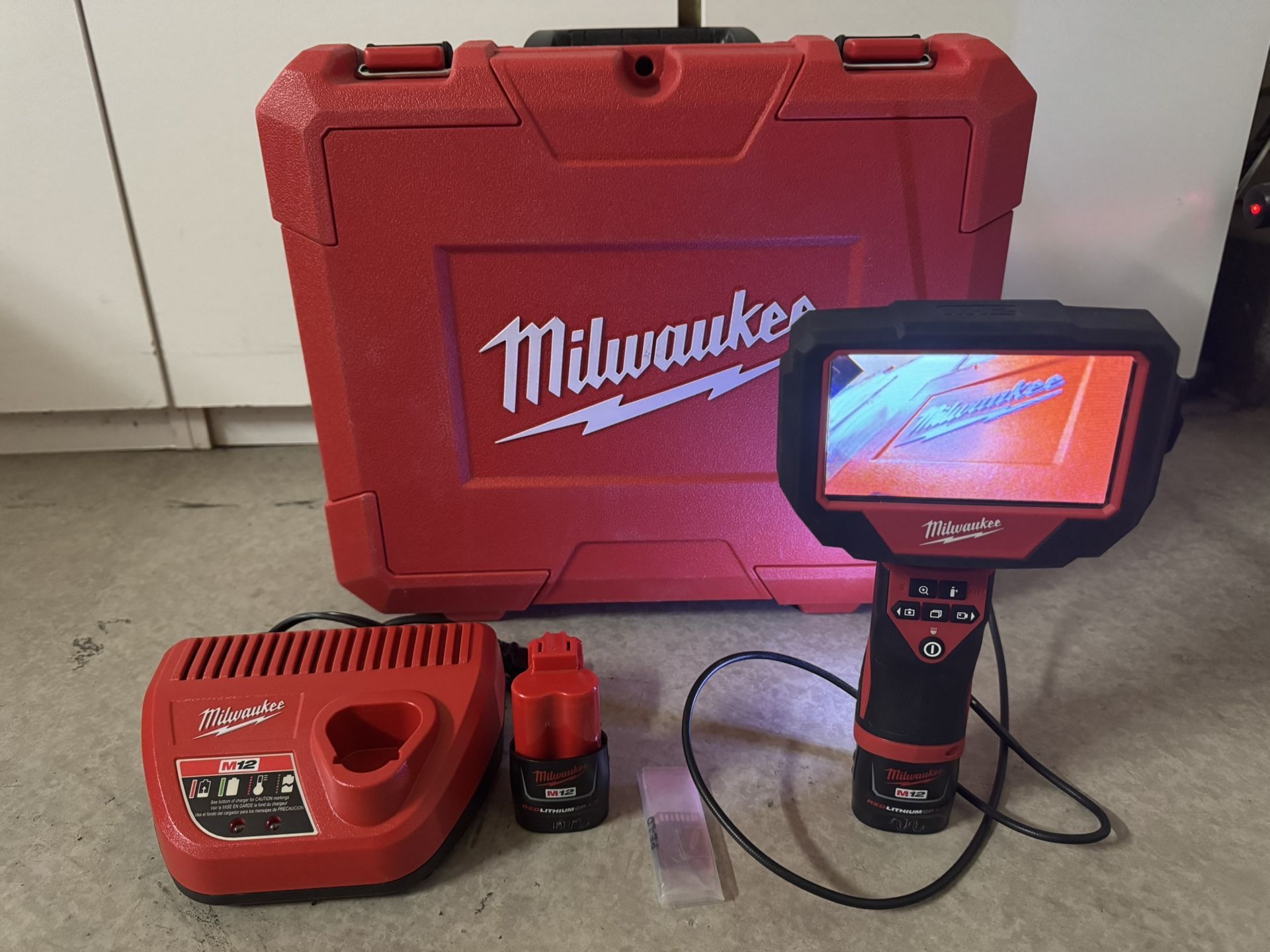 Milwaukee M12 12V Lithium-Ion Cordless Auto Technician Borescope with Two Batteries and Charger