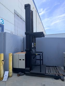 Crown Electric Order Picker