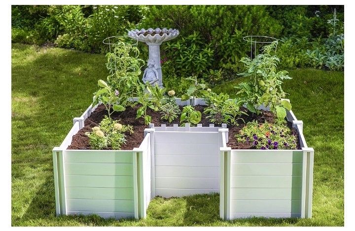 Vinyl 6' x 6' x 22" Keyhole garden 