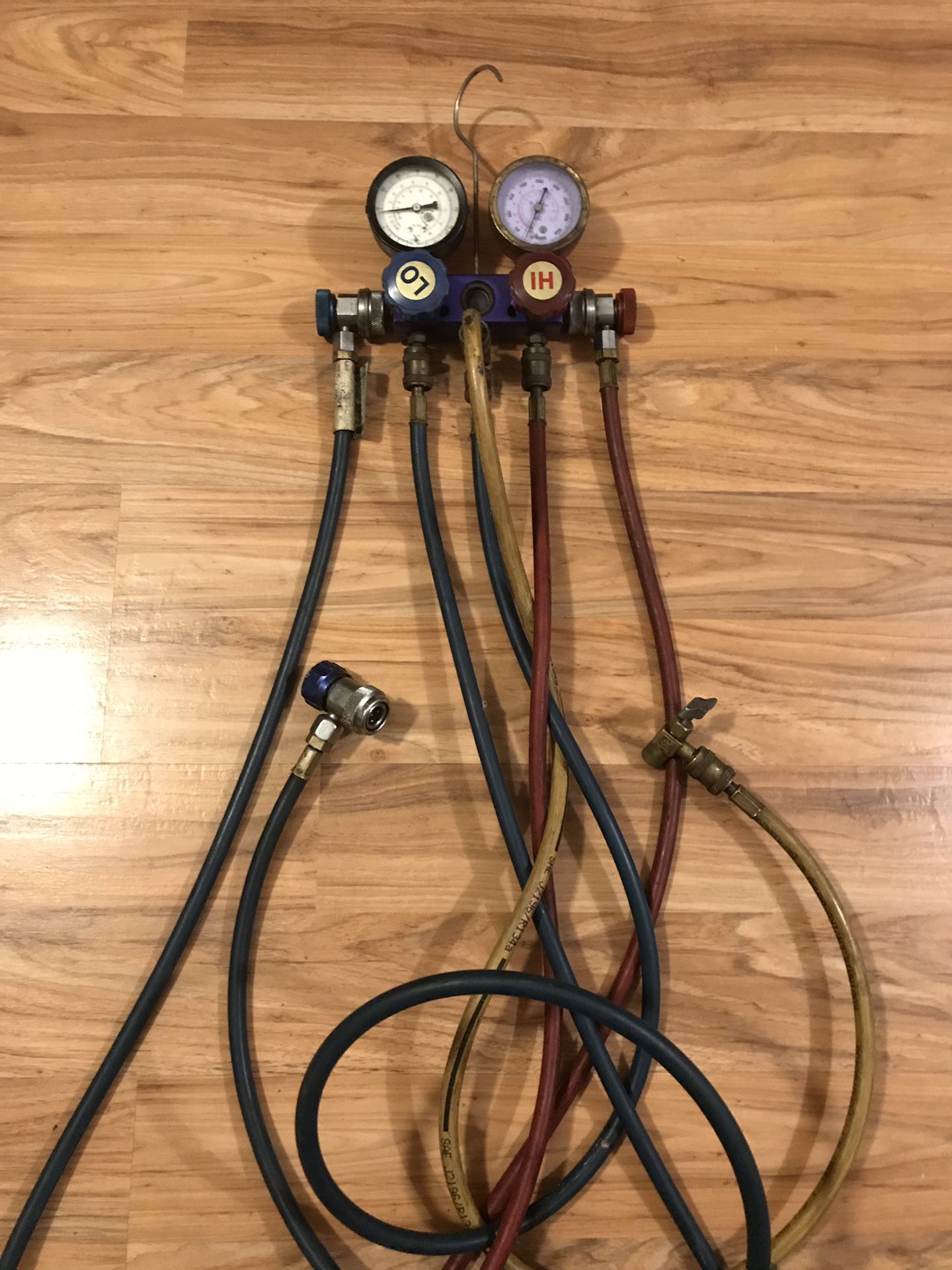 Ac gauges