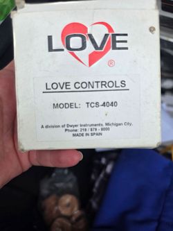 Temperature
Love Controls TCS-4040 TCS Thermocouple Temperature Switch