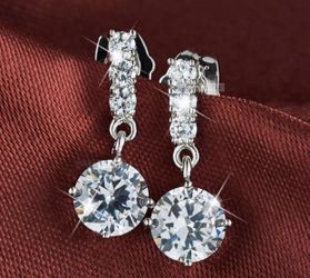 18k WHT GOLD PLTD SWAROVSKI CRYSTAL CLASSIC DANGLE EARRINGS