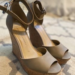 Women’s Wedges From DSW Size 8