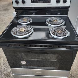 Amana Used Electric Stove in Good Condition 