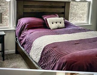 Queen size bed