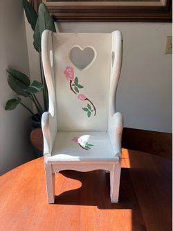 Vintage mini wooden chair