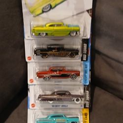 Hot Wheels Chevy 55 Lot 10$