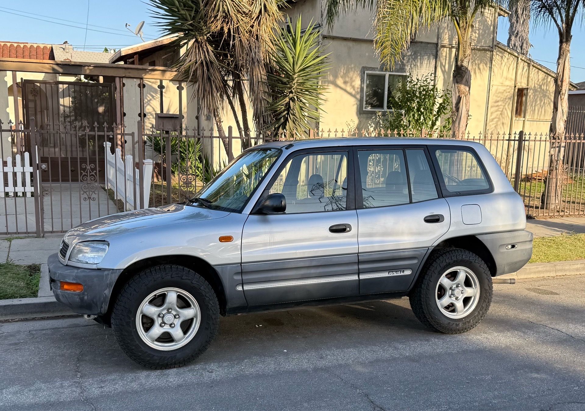 1997 Toyota Rav4 for Sale in Montebello, CA - OfferUp