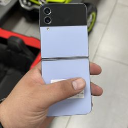 Galaxy Z Flip 4 5G 128GB Unlocked $349 Cash Or Card!!