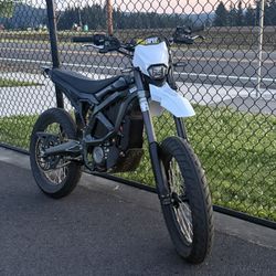 Surron Ultra Bee