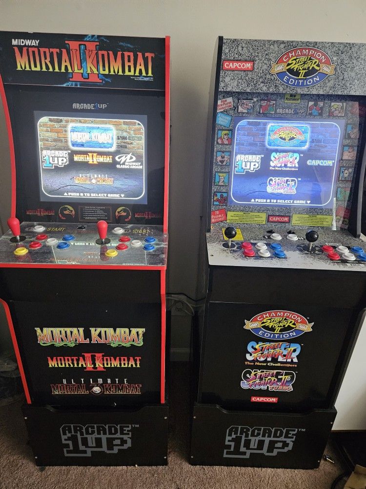 Arcade 1up Mortal Kombat And Street Fighter With Risers