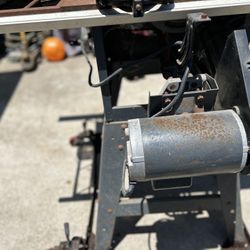 Craftsman’s Table Saw