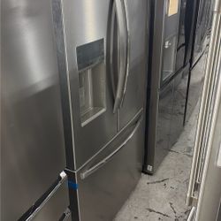 Frigidaire French Door Refrigerator 