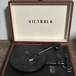 New Victrola Bluetoothf Record Player – Vintage Suitcase Style