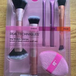 Real Techniques Big Blends Energy Brush + Dual-Sided Puff Set
