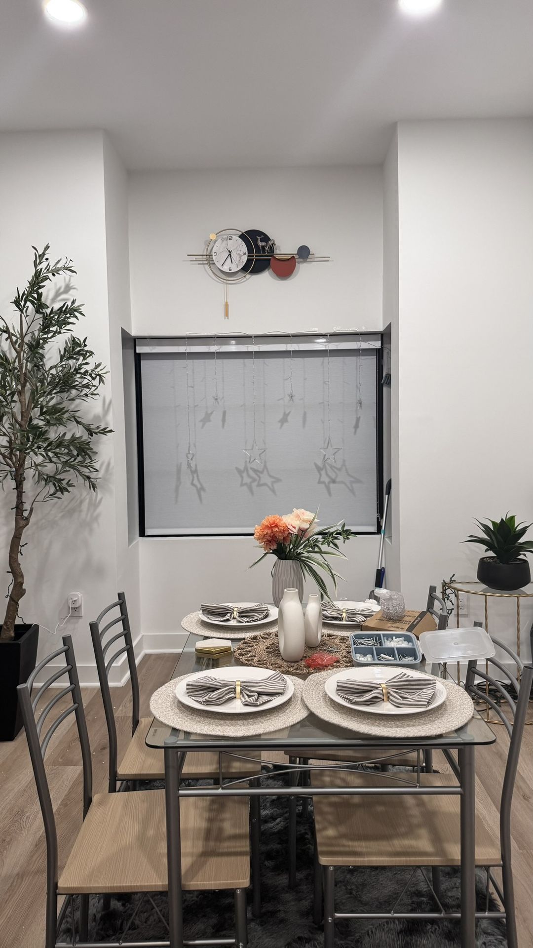 Dining Table With 4 Chairs