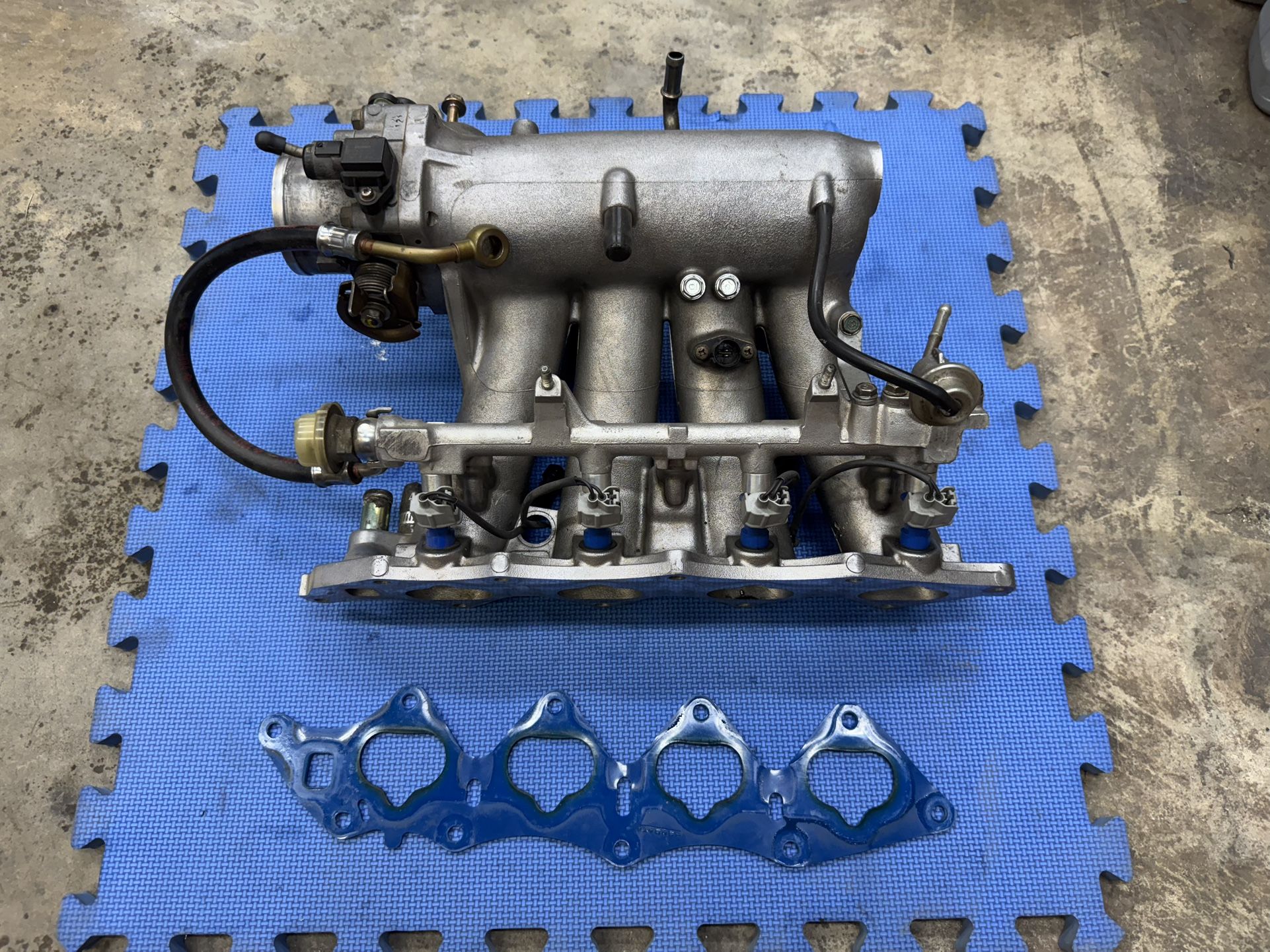 JDM 1999 B18C P73 Intake manifold complete RDX injectors
