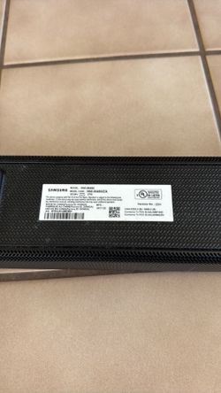 Samsung Soundbar HW-M450 - Works Great
