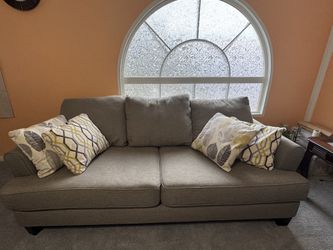 SET OF 2 COUCHES(sofa+loveseat)