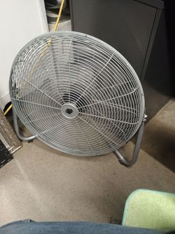 3 speed metal floor fan