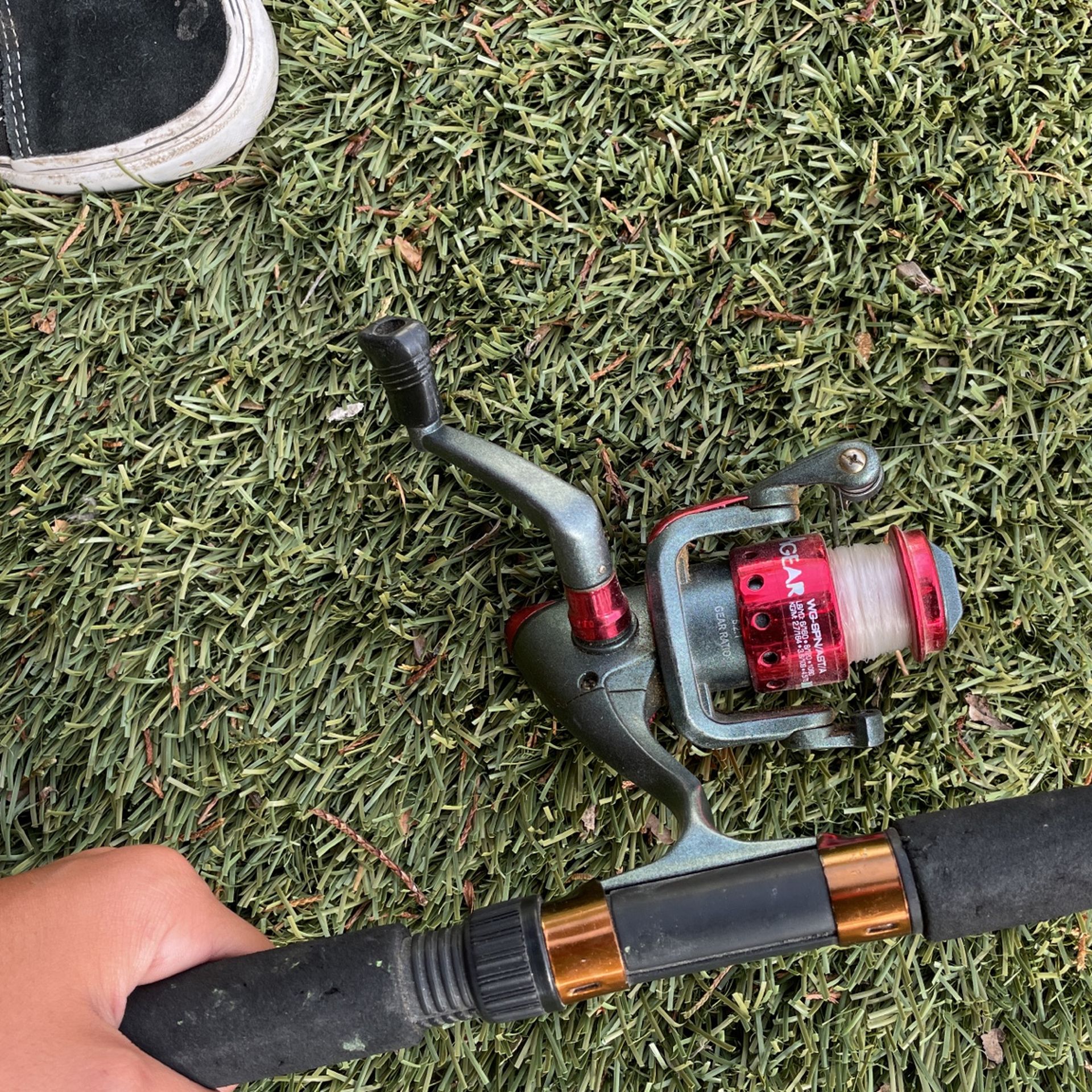 Worm Gear Fishing Rod & Real for Sale in Big Bear, CA OfferUp