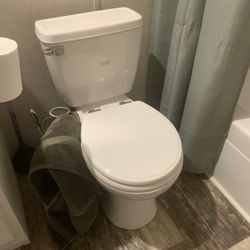 CORONA Toilets Set Of Two  Great Condition