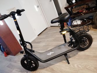 Electric folding scooter 🛴 w/seat (phantom go-go)
