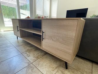 Media Console/ TV Stand