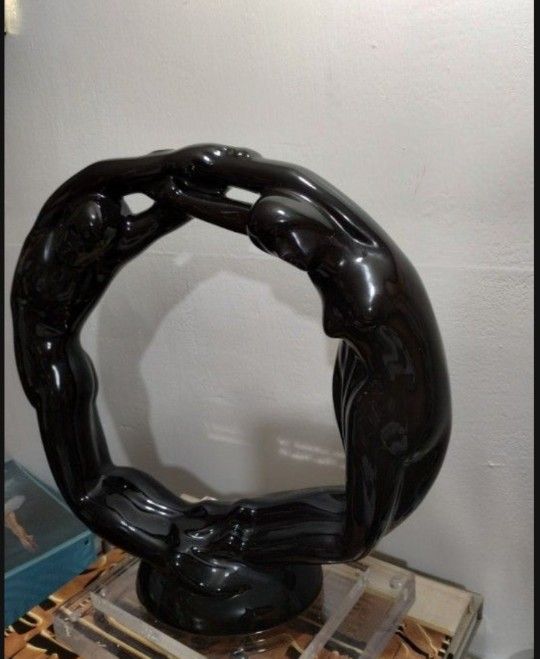 ROYAL HARGER " CIRCLE OF LOVE "  STATUE 14.5"