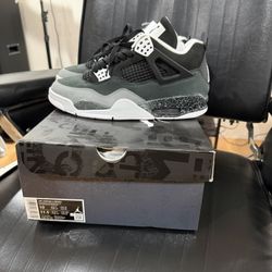 Jordan 4 Fear 
