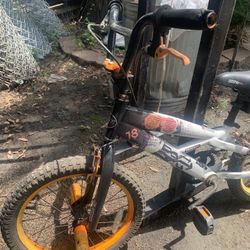 Ozone 500 Boys’ X Scream 18’ Bike 