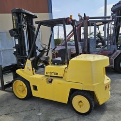 Hyster 13,500 Capacity Forklift